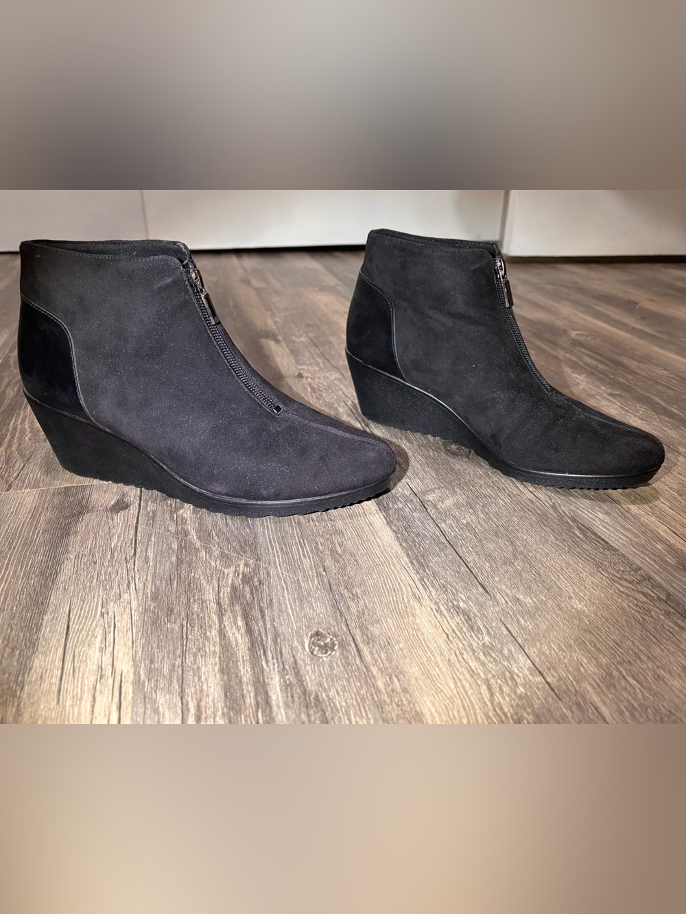 Munro Black Wedge Ankle Boots US W Size 9